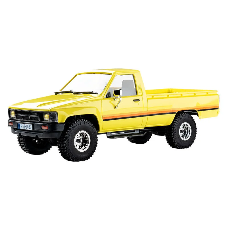 RC Remote-controlled Vehicle FMS1/18 Full Scale Simulation Pickup Truck Off-road Climbing Toy Model