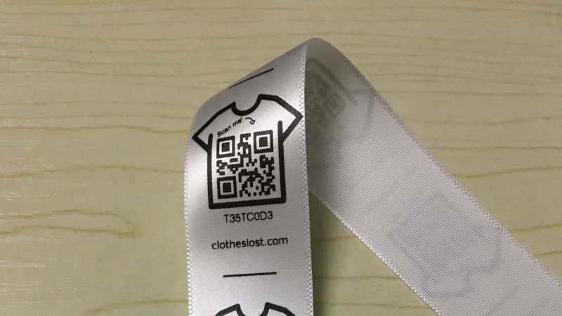 Factory making beautiful printing neck barcode printed satin label