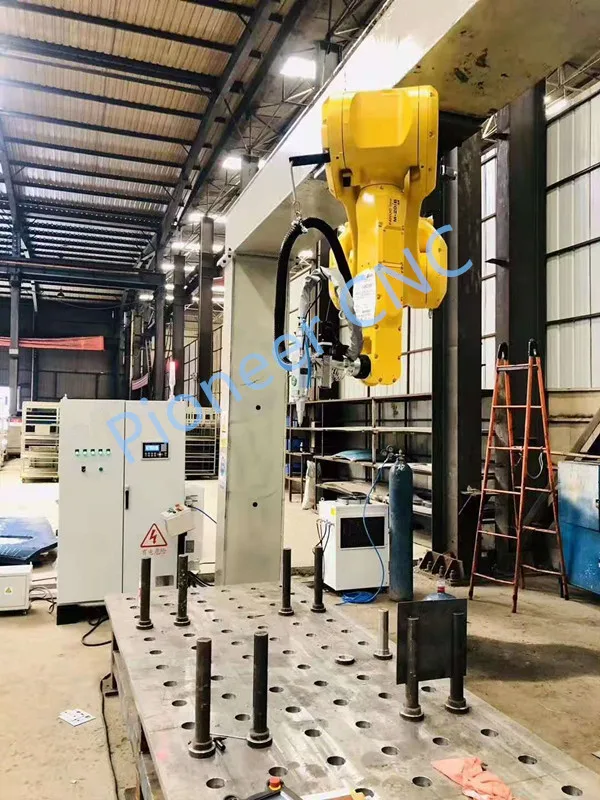 7/8/9 Axis Control Fiber Laser Robotic Arm Cutting Machine Machine With Raytools WSX Pendulum Head 3kw 4kw