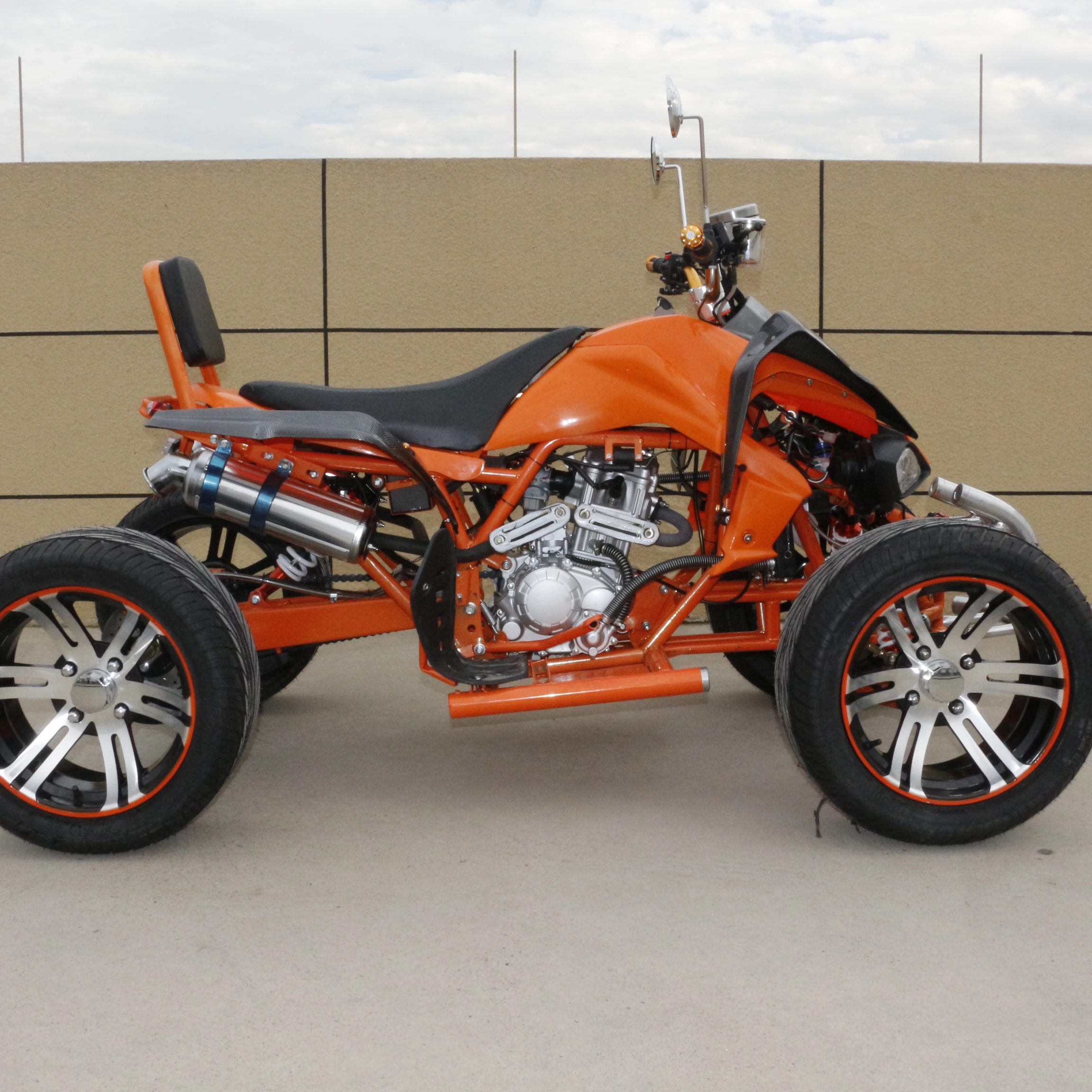  Защита от солнца Революционная производительность Китай (материк) 4 wheeler тактный 4X4 гоночный дизель квадроцикл 250cc автоматический допущенный к эксплуатации для