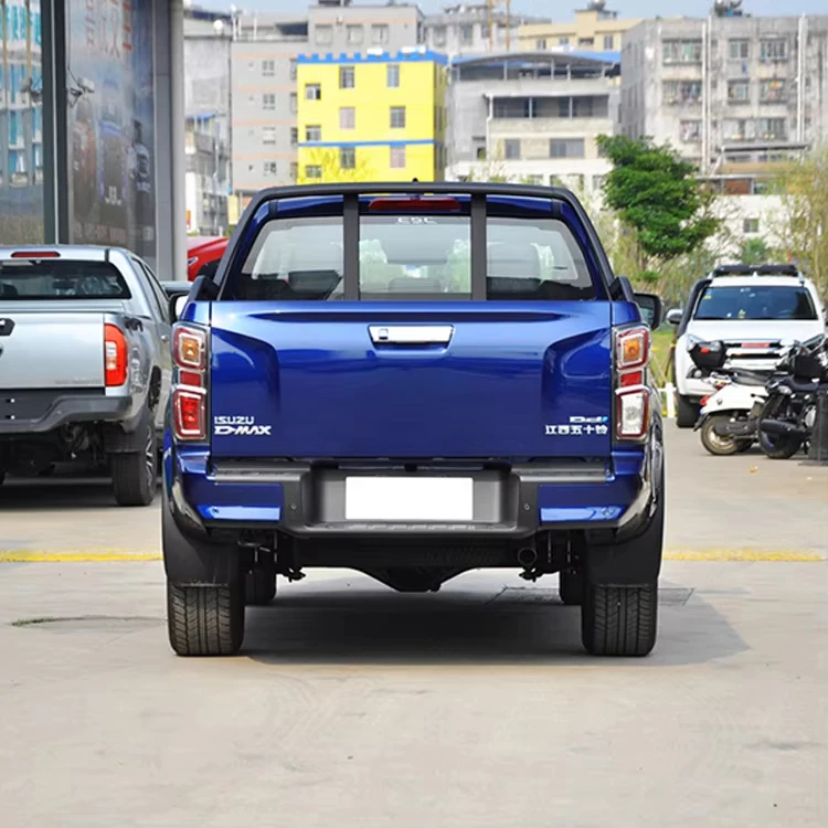 Isuzu Pickup Hot Sale Customized Diesel Fuel Automatic Halogen High Quality Electric Leather Dark Multi-Function LED Cargo