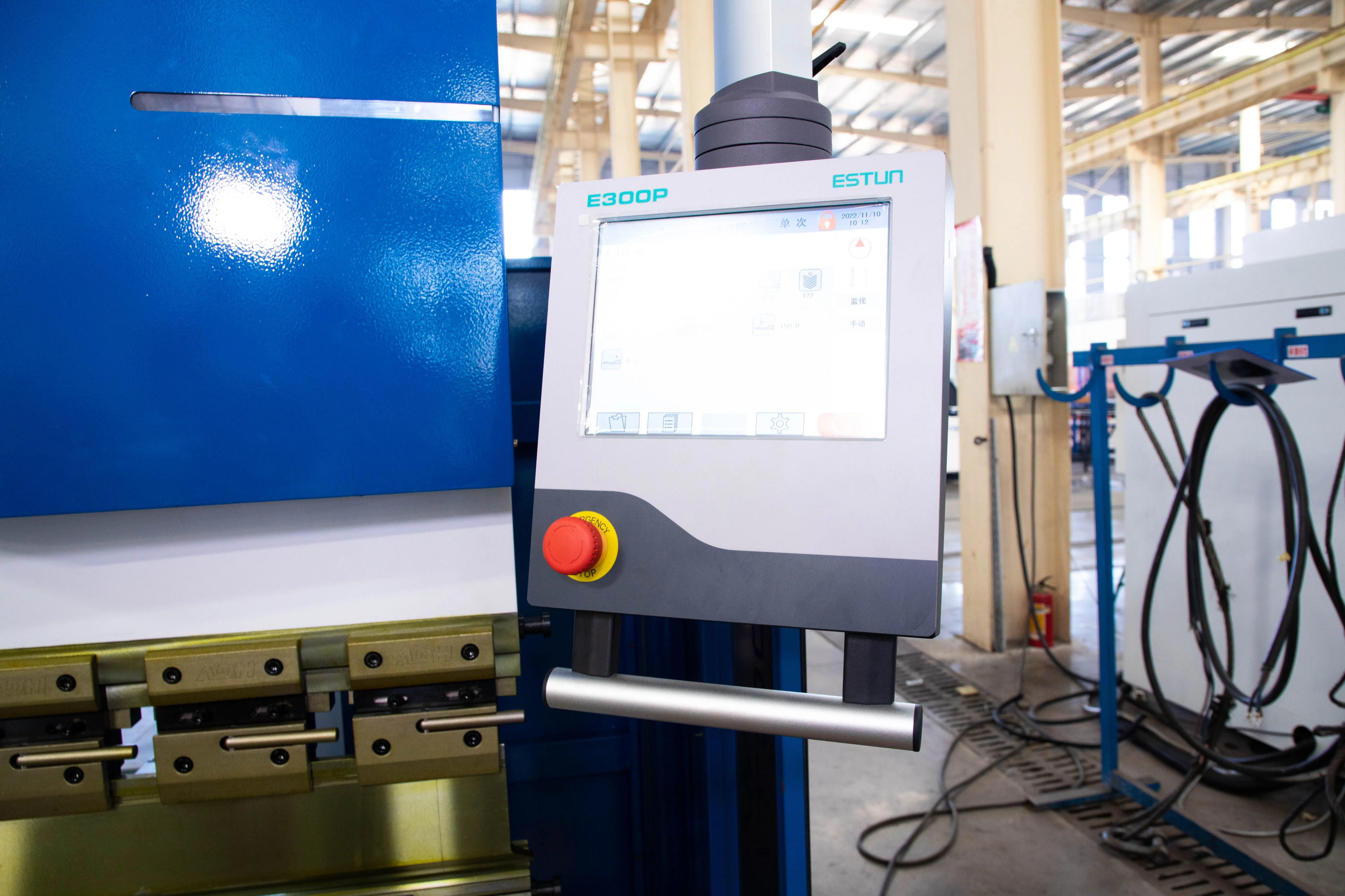 ADH 250t/3200 Bending Machines Hydraulic Cnc Bending Machine And Standard Press Brake With Da53t Controller