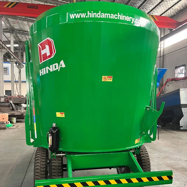 22 Cube Feeding Mixing Machine Cow Cattle Camel Animal Feed Mixer for Dairy Farm Equipment Grinder Tractor Traction Pto Driven