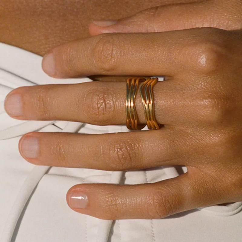 Sland wholesale high-end Unisex 18K Gold Plated Multi-layer Hollow Waved Rings Titanium Bezel Wedding Engagement Finger Ring