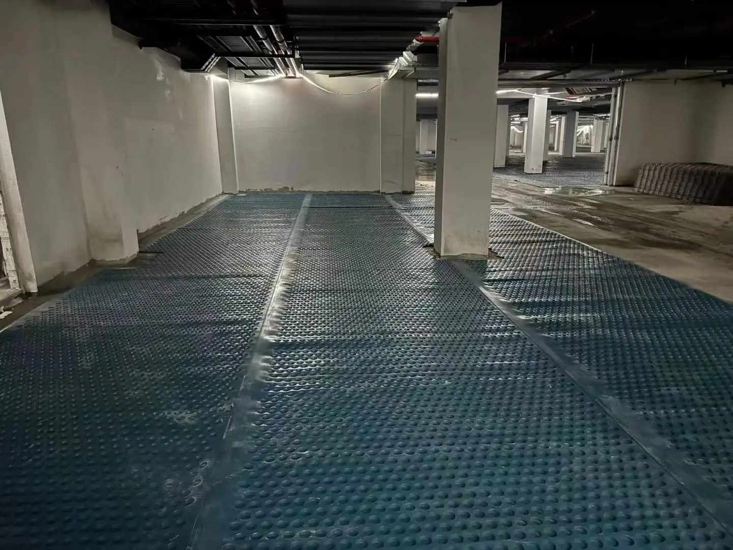 Wholesale Cheap Plastic  PP waterproofing drainage board for underground Green black  Roof Membrane Coiled Drainage System