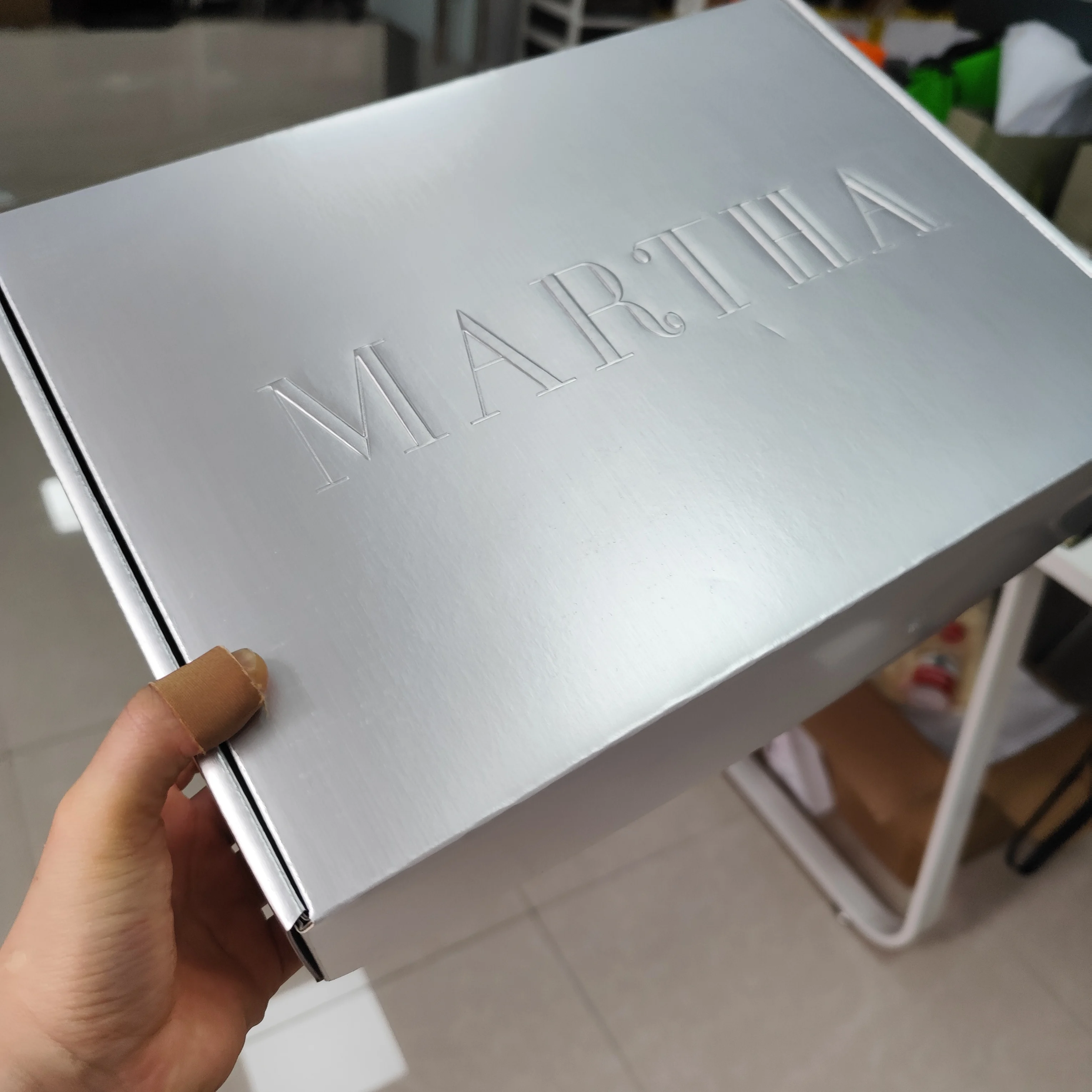 Cheap Luxury Exquisite Gold Silver Cardboard Customized Gift Box Corrugated Shipping Packaging Box Folding Aircraft Mailer Box