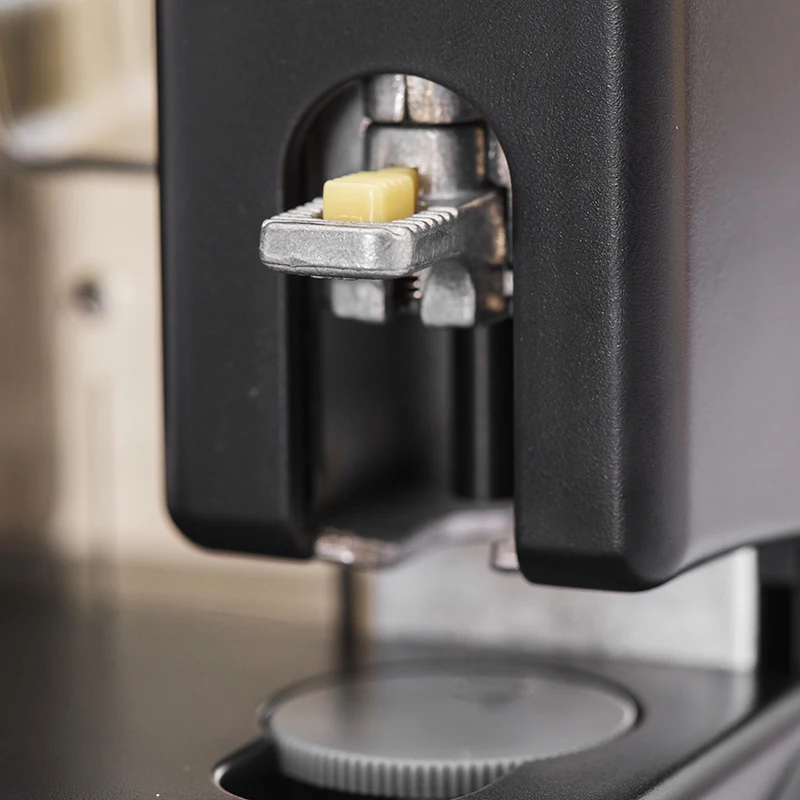 P-1000 Metal Industrial  Heavy Duty Office Paper Sheets Two Hole Puncher 2 Circle Double Hole Punch