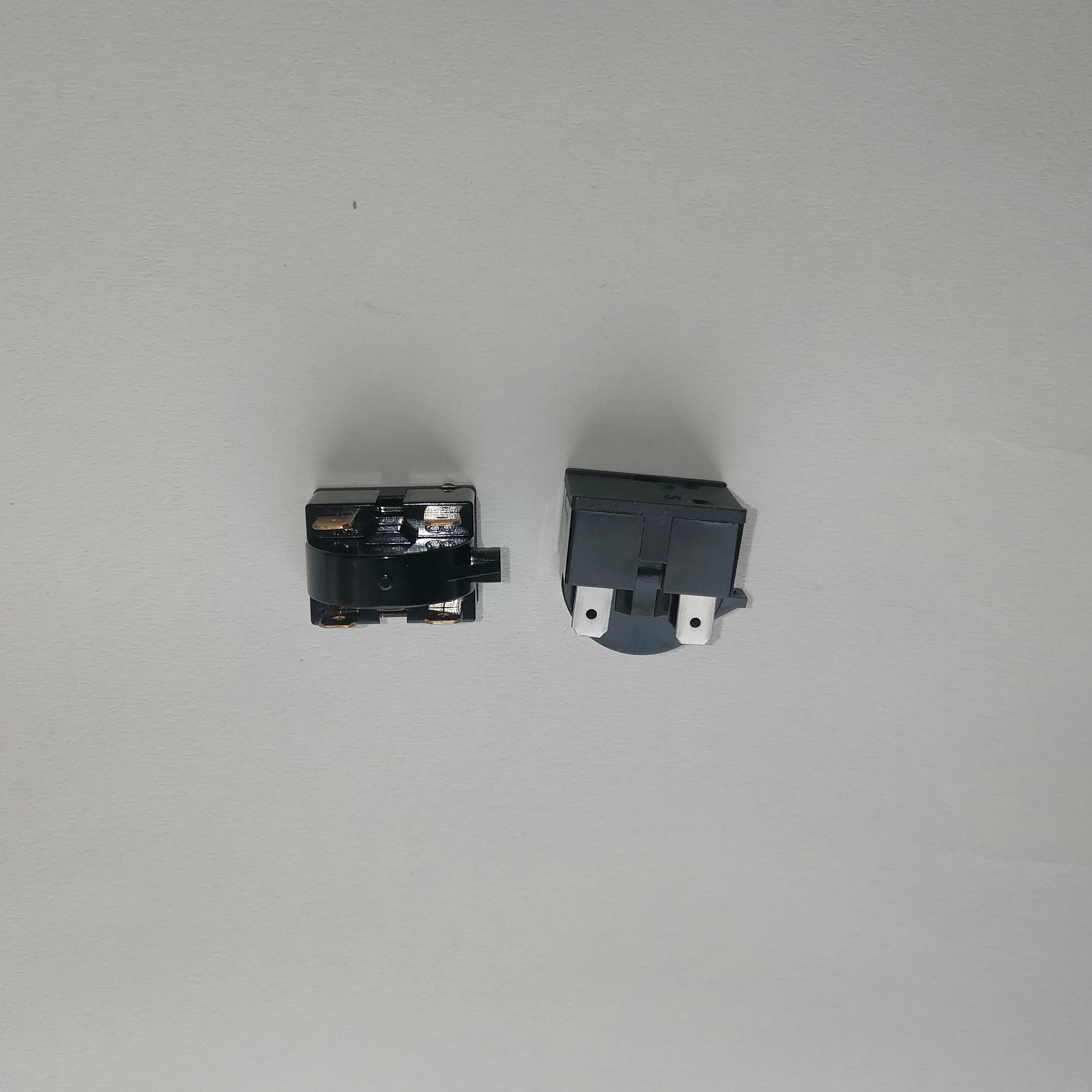 Hot Selling Overload Protector Refrigerator Compressor 4TM  Overload Protector PTC Relay