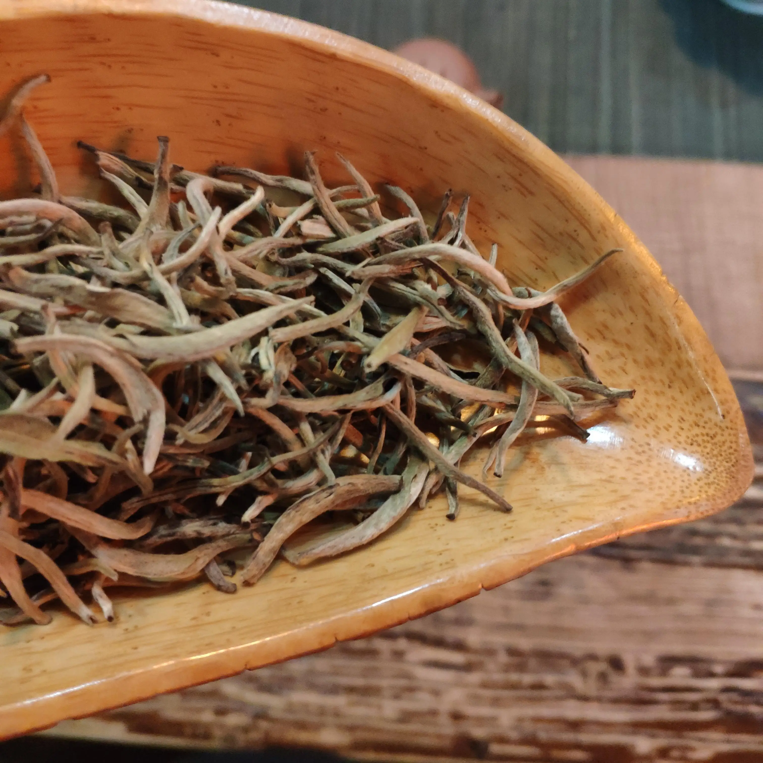 Organic EU Standard Refined White Tea    Chinese Silver Needle  Bai Hao Yin Zhen Cleaning Tea