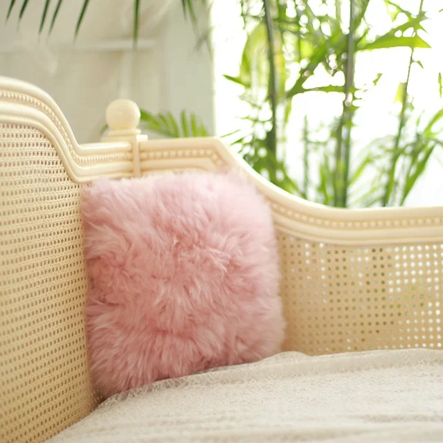 China Factory 100% real sheepskin pillow cushions