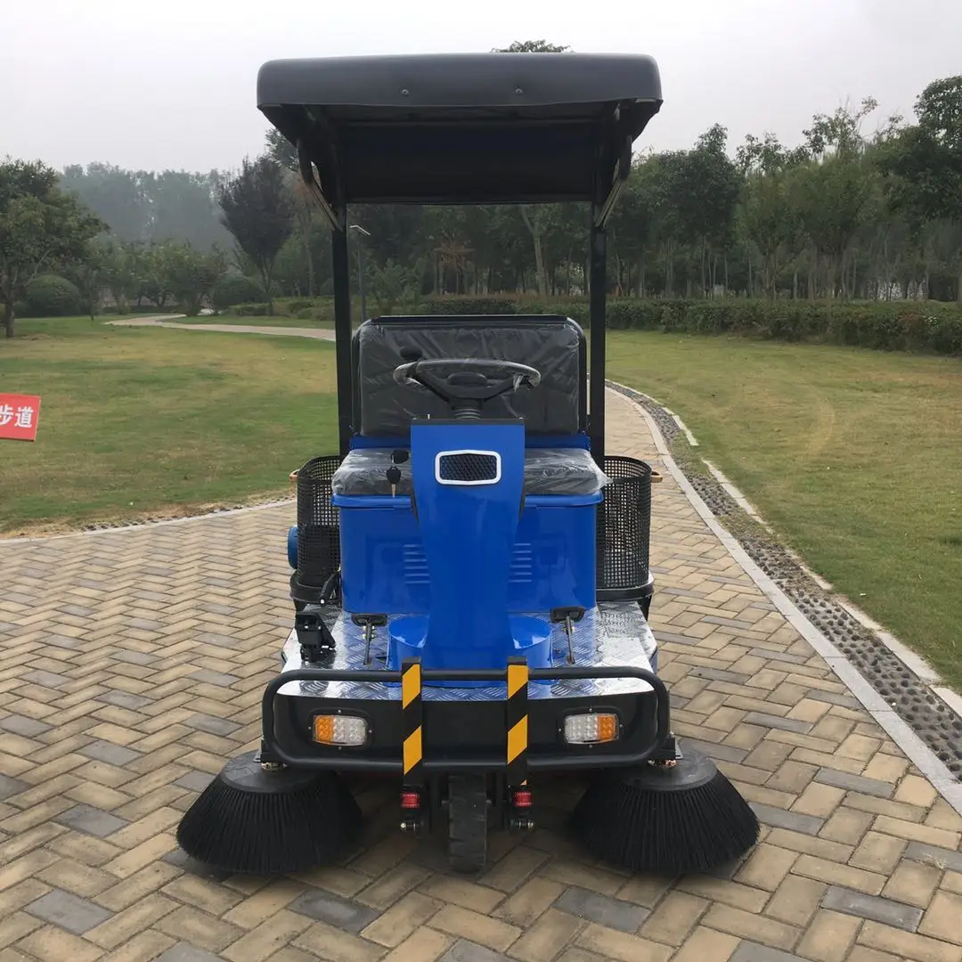 2024 Best Selling Sweeper Machine Three-brush Sunshade Model Street Sweeper Car