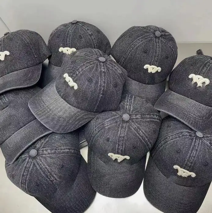 Designer Letter Embroidered Cowboy Baseball Fashion Sunshade Duck Tongue Hat