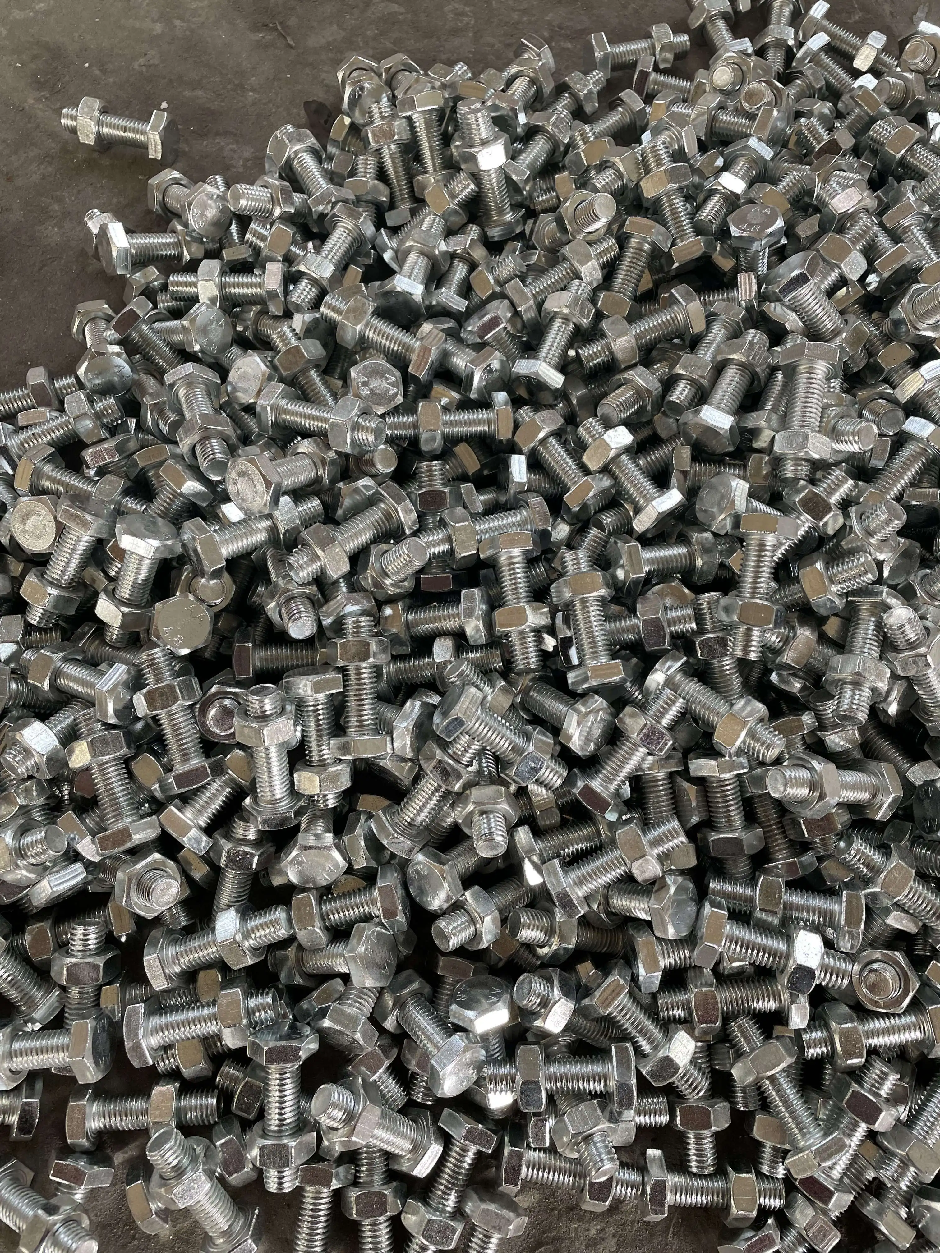 Grade 4.8/8.8 DIN933 High Strength Hot Dip Galvanized Hex Bolt And Nuts