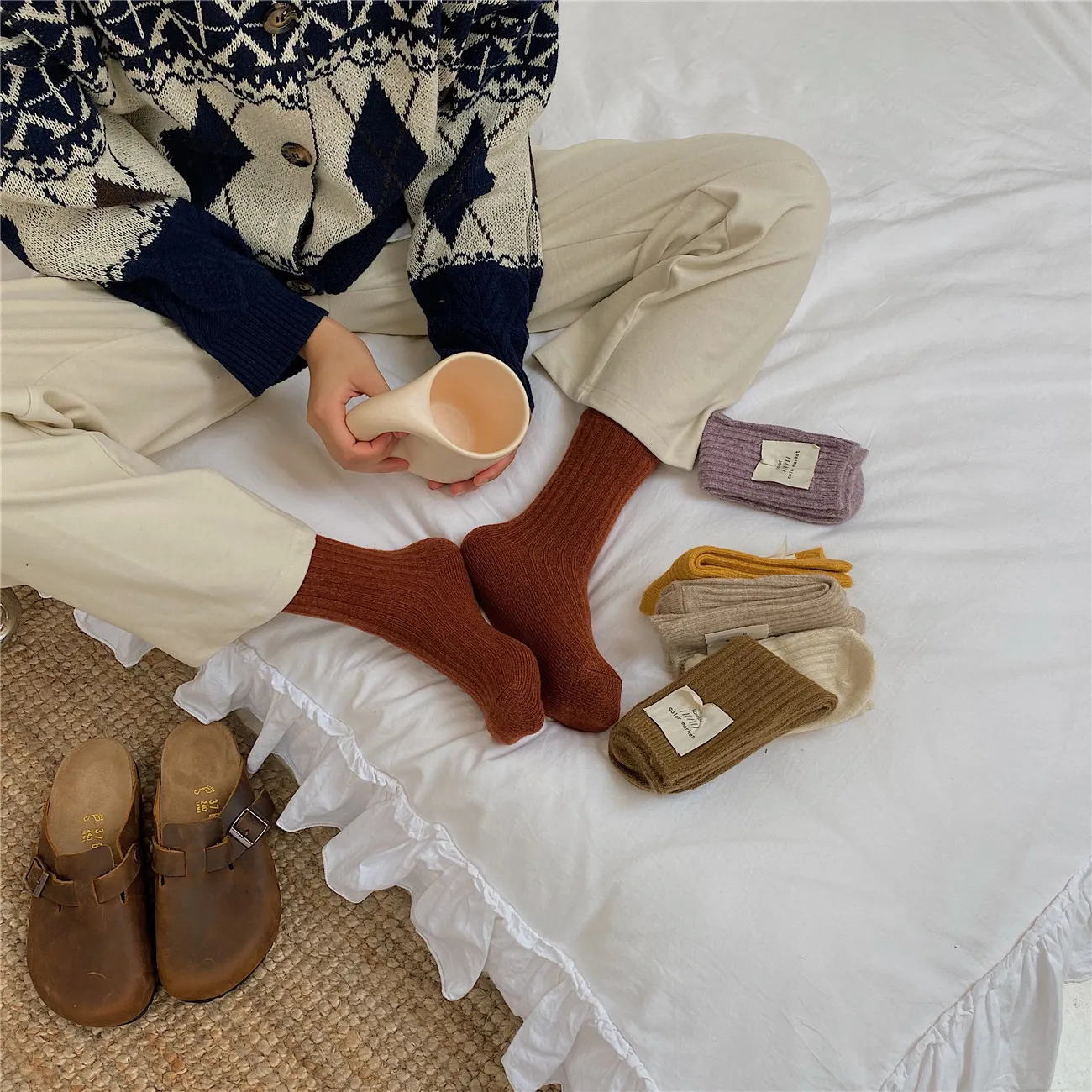 
low moq winter thermal fiber womens wool socks,cashmere socks 