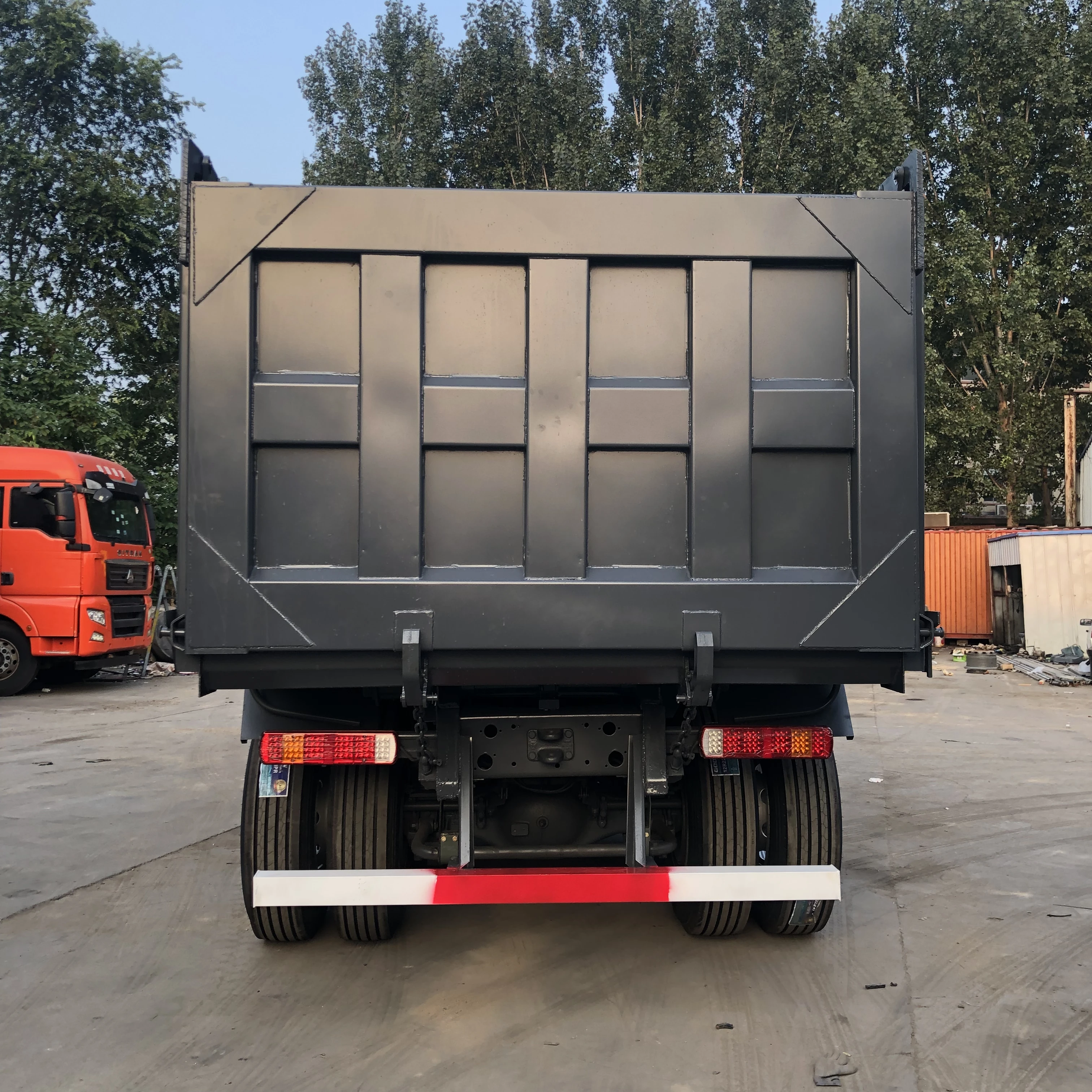 Лидер продаж Sinotruck Howo 6X4 371HP 10 колес б/у самосвал Прямая продажа с завода