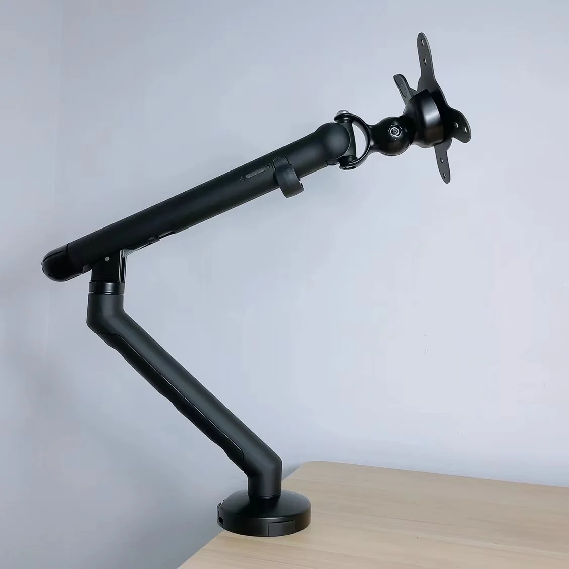 Heavy Duty Single Monitor Arm Computer Monitor Stand Desktop Quick Mount Aluminum Monitor Arm