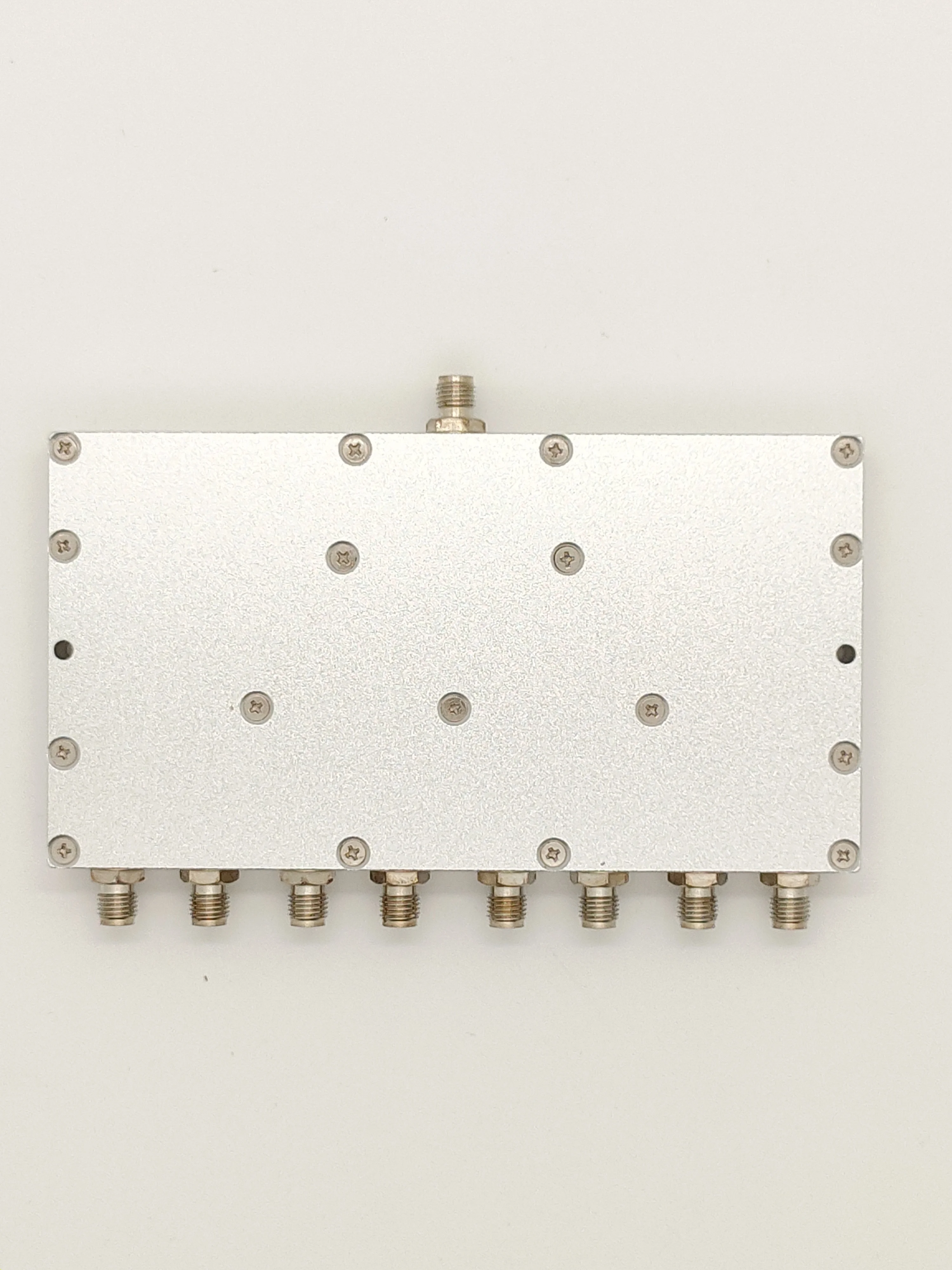 8 ways 2-6 GHz power divider/ splitter SMA Connector for 5G/6G/wifi test