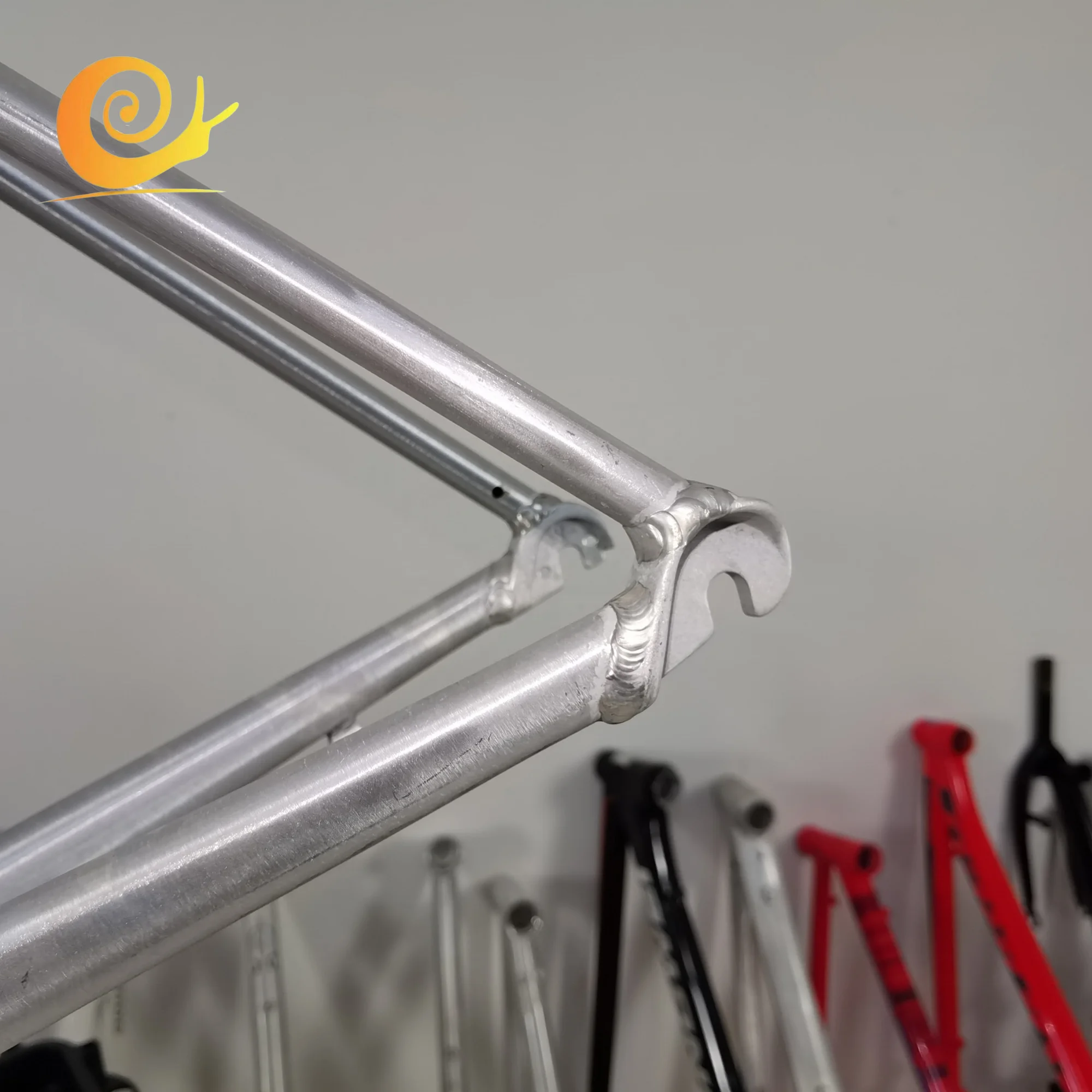 2021New Arrivals 700c Brompeon Superlight Chopper Bike Roadbike Frame Cycle Production Aluminum Alloy Road Bicycle Frame