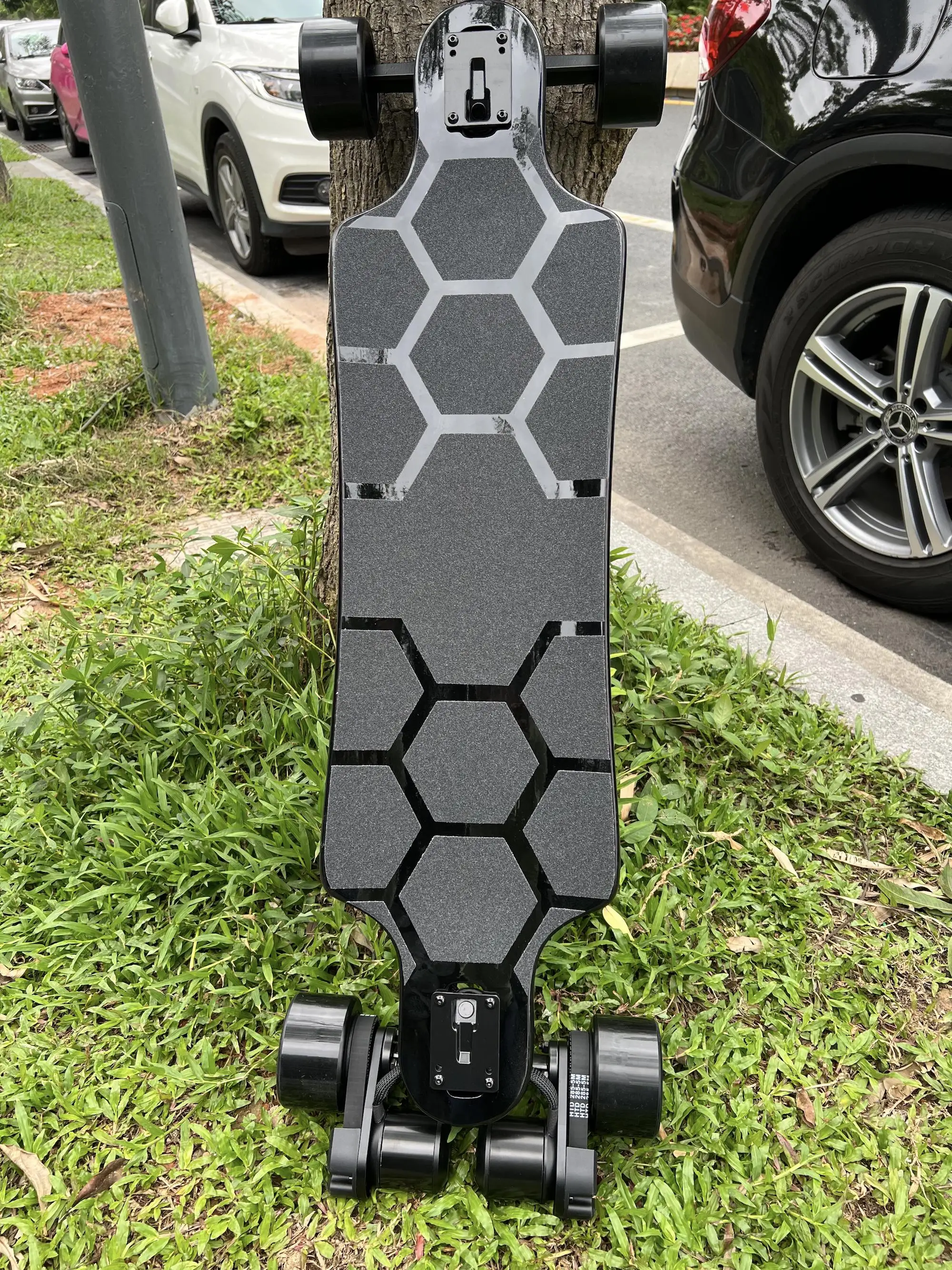 Factory customized high quality dual belt drive or direct drive 10.5Ah sam*sung battery electric longboard