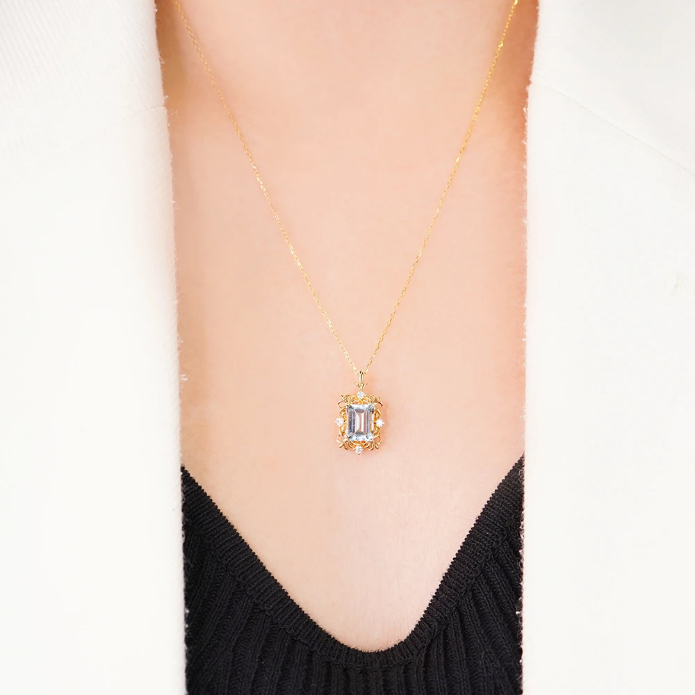Factory Wholesale Gift Pendants 18K Women Fine Jewelry Vintage Style Aquamarine Gemstone Necklace