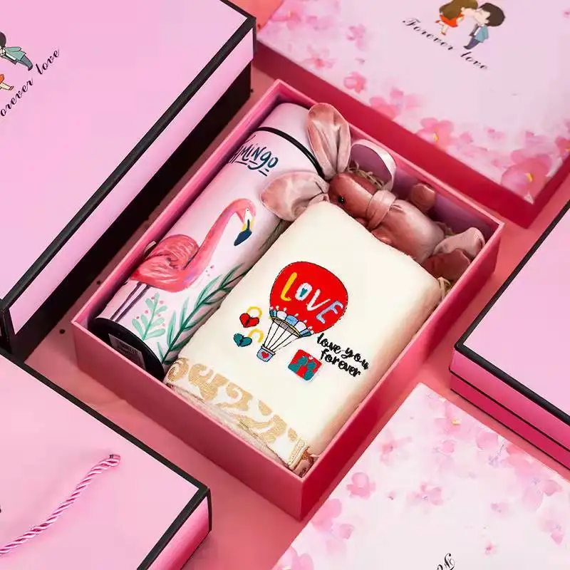 Wholesale Custom Printed luxury black pink gift bag paper with ribbon wedding birthday gift custom paper bags for cloth shoe