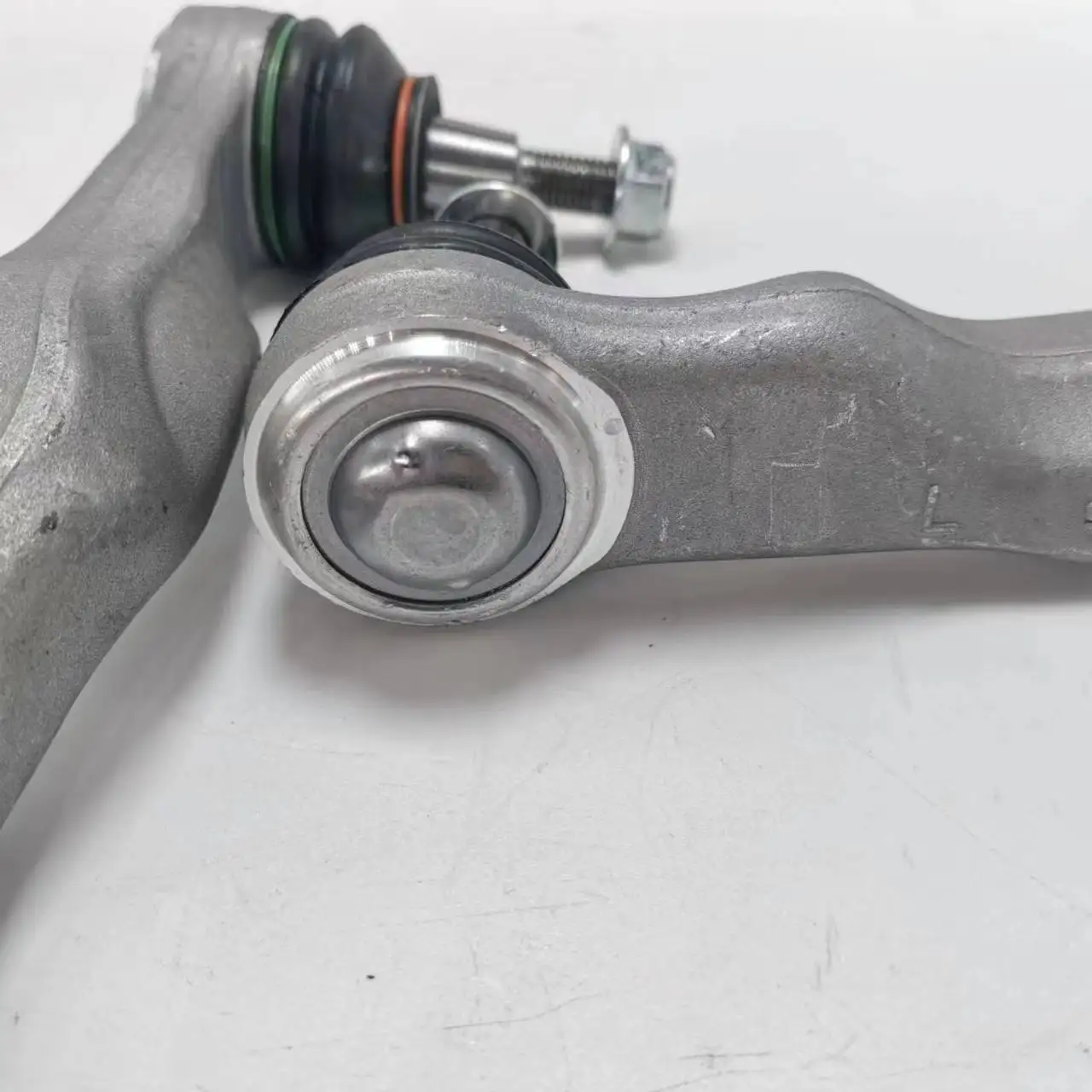 971423811B Guangdong High Quality Auto Parts For Porsche Panamera  971 2017-2023 New Flying Spur Left Tie Rod End