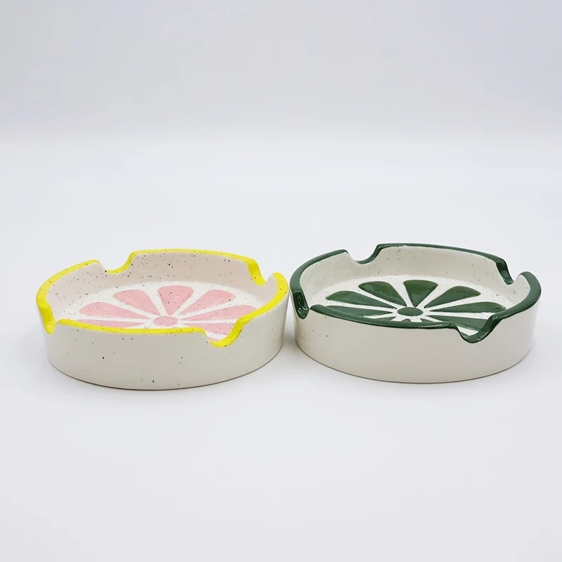 Wholesale Home and outdoor Decor New minimalist design style ash trays Custom ceramic green oranges Cigar ashtrays