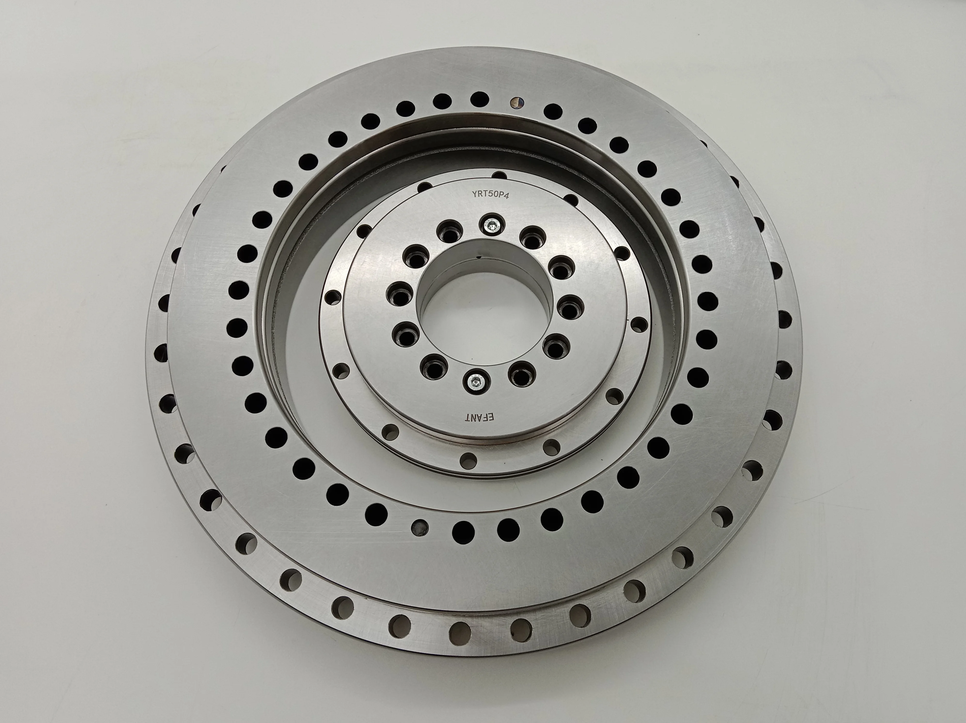 Factory custom Mechanical arm P4 precision YRT50 rotary table bearing