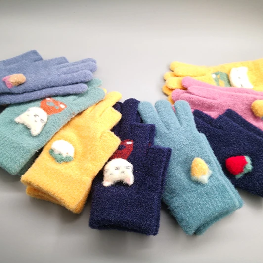 Factory Direct Hot selling amazon Gloves Ladies Low MOQ two half-fingers winter gloves with cute decoration