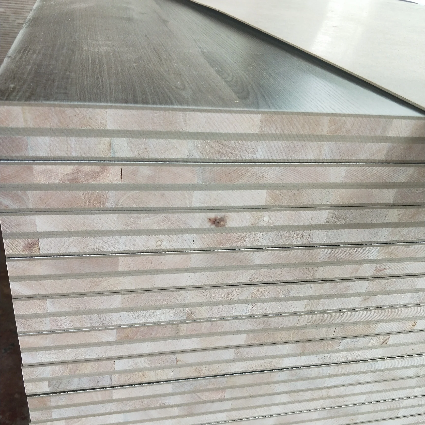 4x8 of 18mm High Gloss White UV Blockboard/Block Board for Cabinets