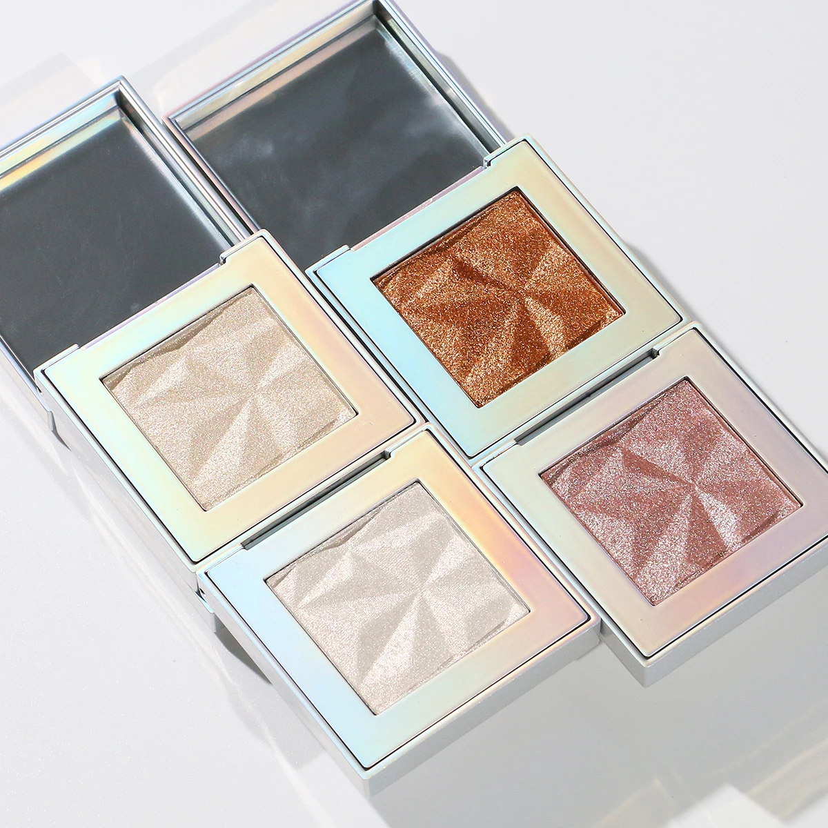 Private Label custom logo highlight lamp  Vegan Waterproof  5 in 1 clear  make up  highlight pallet