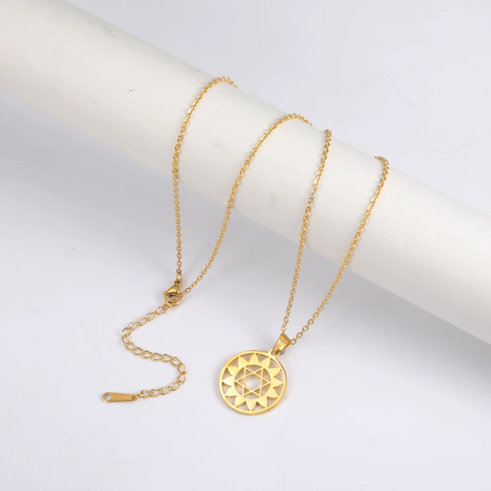 New Arrival Trendy Women Stainless Steel Pentacle Necklace Gold Plated Pentacle Charm Necklace Jewelry Gifts Amulet For Girl