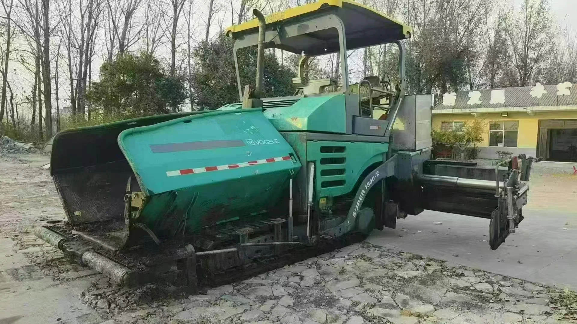 Cheap Sale Used Asphalt Paver VOGEL  Super1800-2 1800-3 1880-3L 2100-2L 2100-3L DYNAPAC 3300 2530 Original Paint 2020
