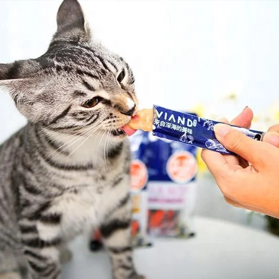 Жидкая закуска для кошек от производителя влажная свежая мясовая фабрика еда домашних животных на заказ 12 г палочек