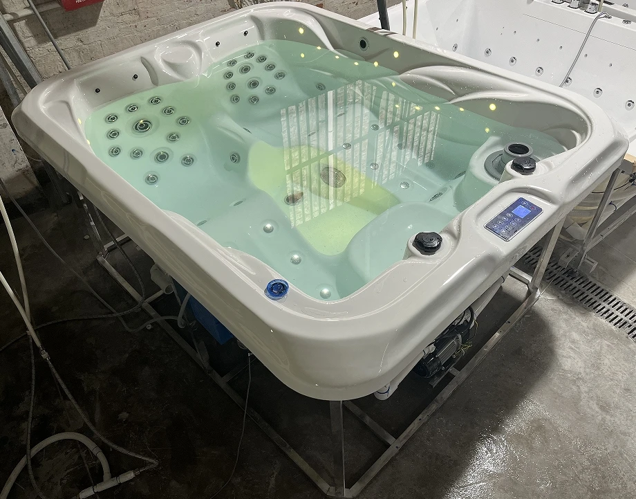 Два народа открытый спа-массаж ванна