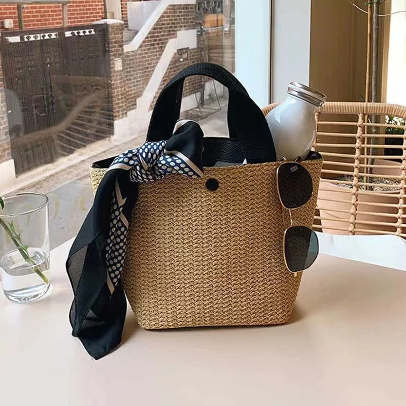 New arrival ladies bucket handbag beach ladies turf handbag Holiday straw ladies fashion bag Ins online celebrity weaving Bag