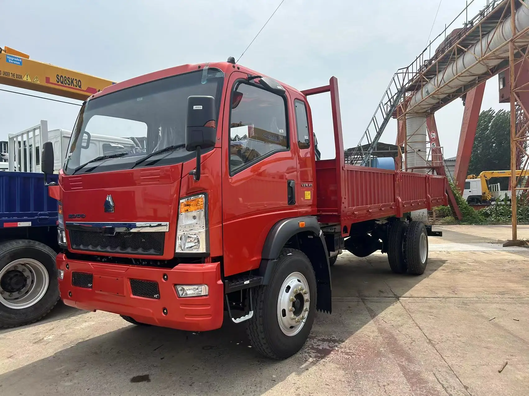 5T 6T 8T 10T RHD 6 Tires Side Wall Light Cargo Truck