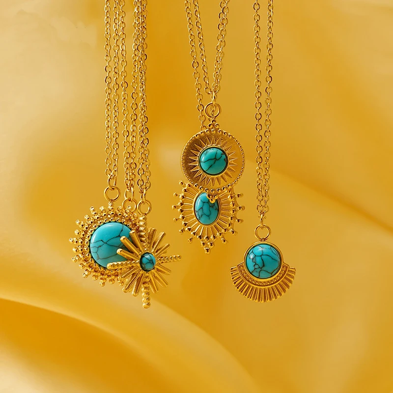 Retro Turquoise Pendant Necklace Women Luxury 18K Gold Plated Stainless Steel Choker Necklace Gifts Jewelry