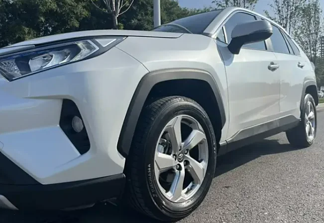 Б/у Toyota Rav4 2020 2021 2022 2023 2WD 4WD Plus для продажи