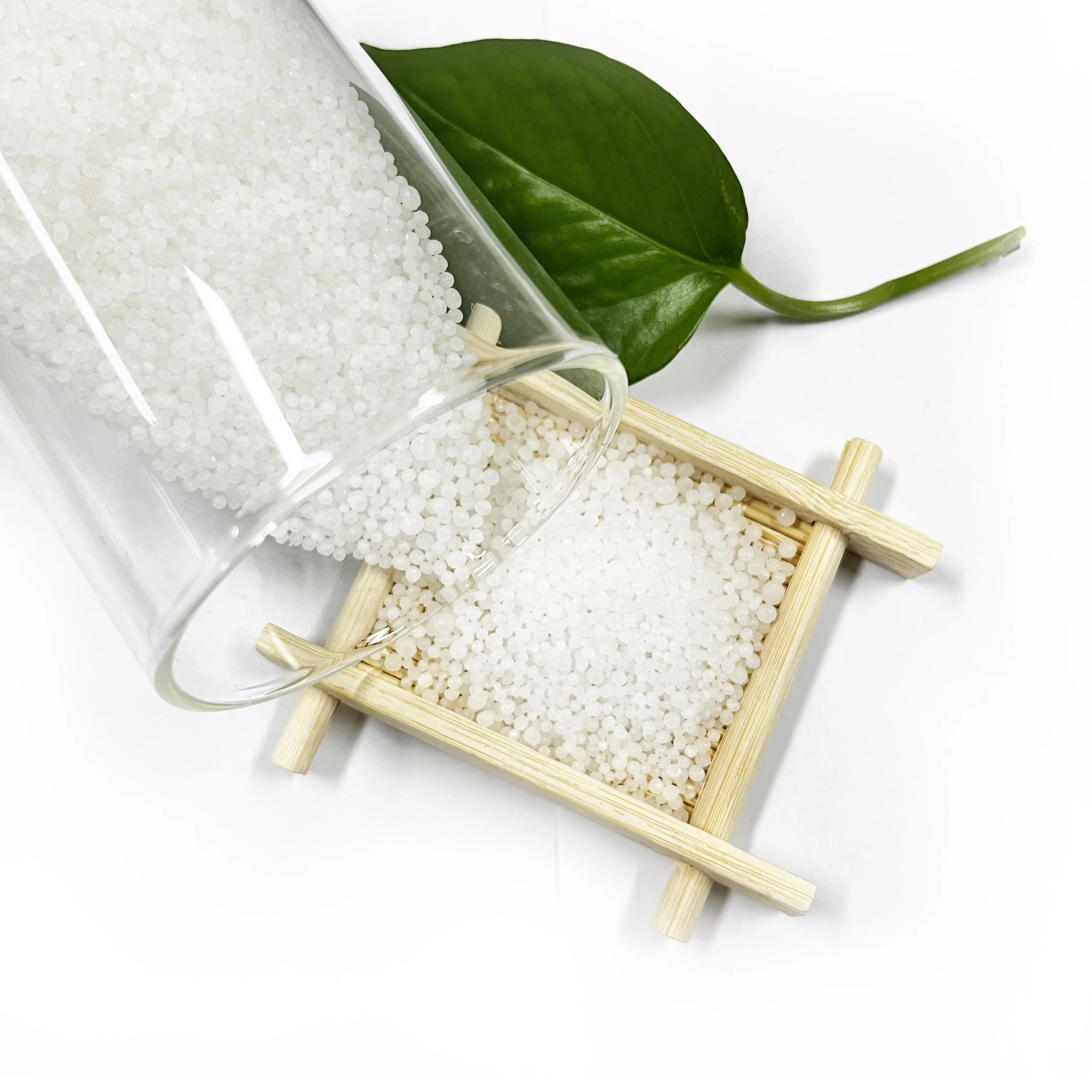 good quality prilled urea 46% fertilize  for agriculture  with best price