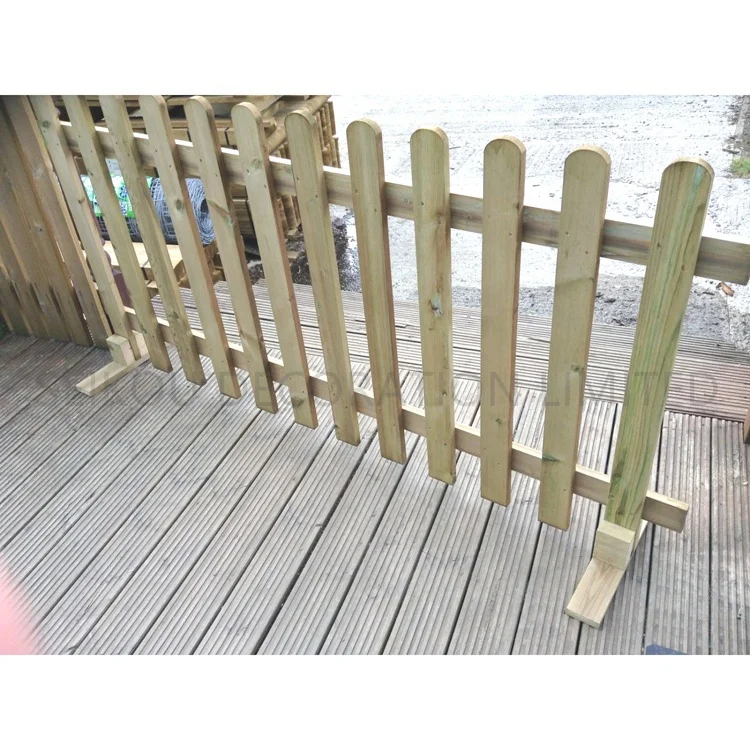 wooden fence25.jpg