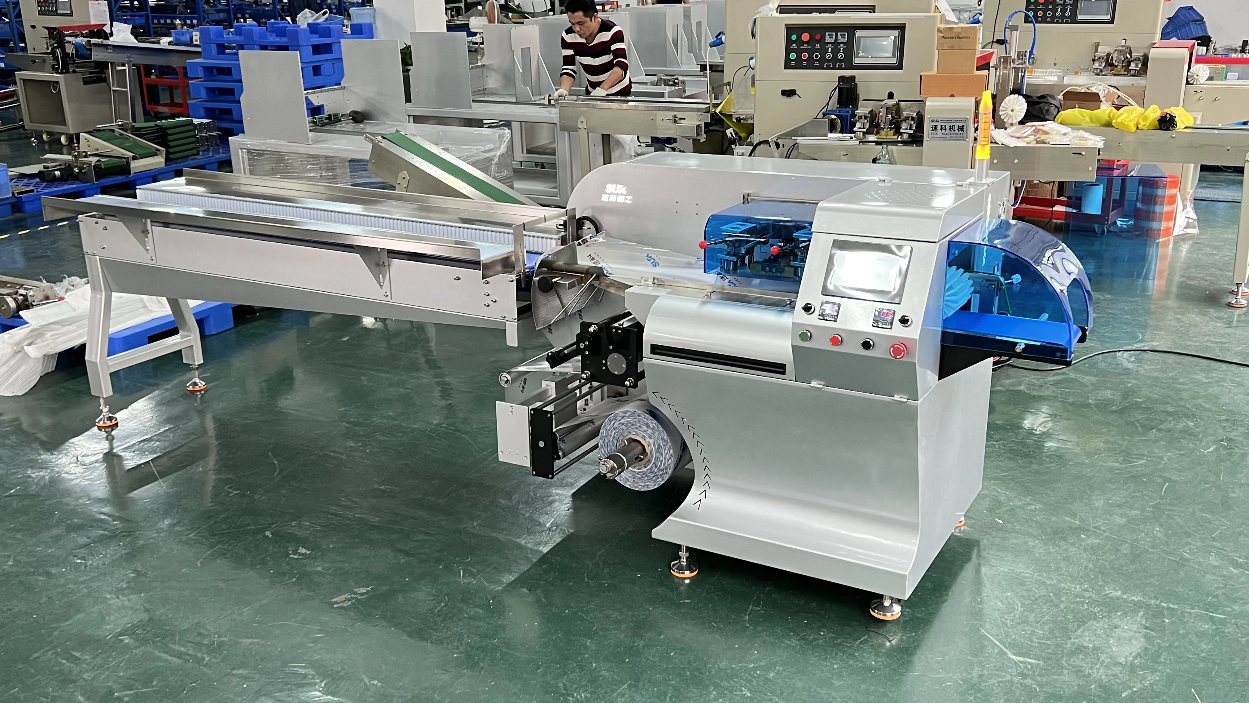Automatic Pillow Type Cotton Swab Gauze Wet Tissue Flow Packing Machine