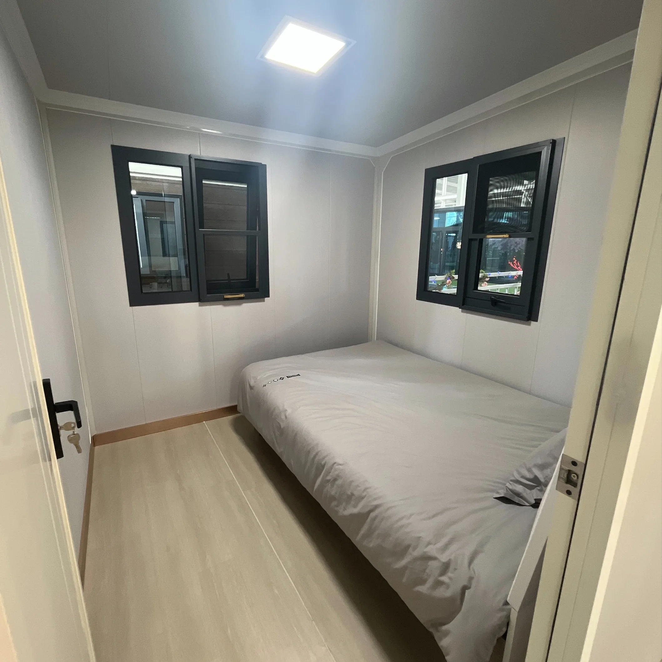 Easy Install Tiny House 20ft Expandable Container House with Bedroom Modern Prefab House