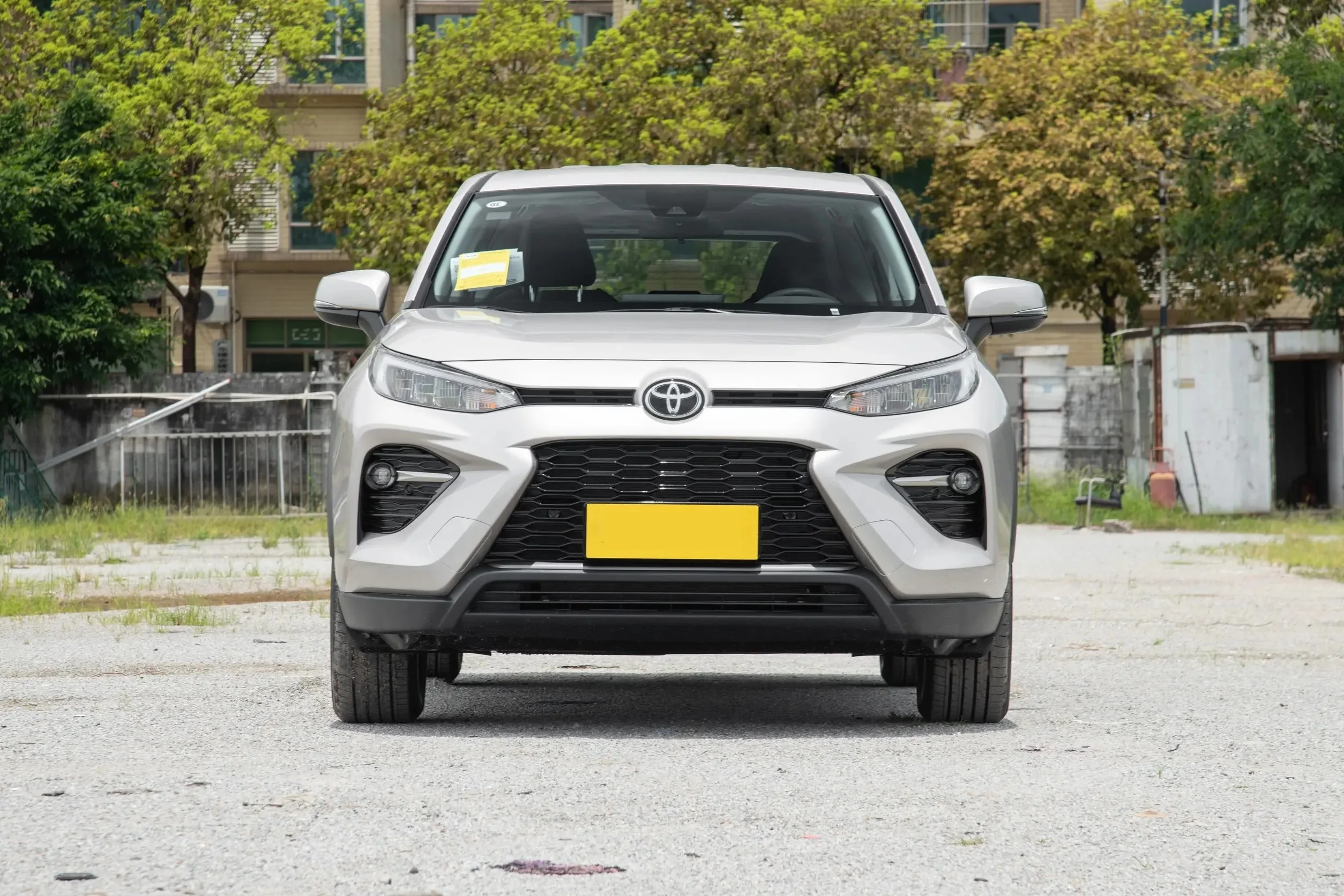 Powerful Toyota Wildlander Delivering Impressive Performance with a Robust Engine for All-road Conditions