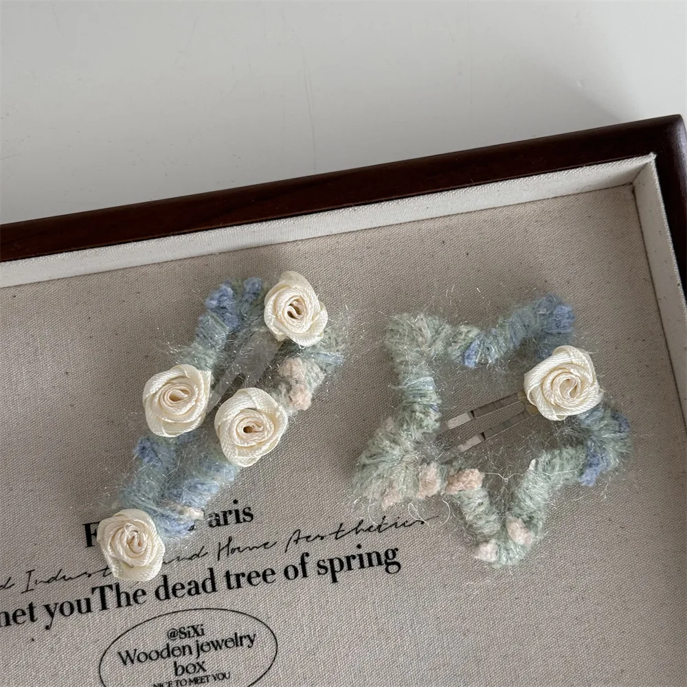 Newest Girls Hair Ornament Handmade Bluish-green Woolen Yarn Covered Large Hair Claw Metal Hairpins with Ribbon Rose Flower