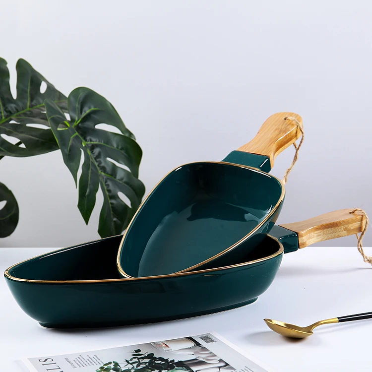 
Color Enamel Small Porcelain Dish Bowl Personalized Ceramic Salad Bowl 