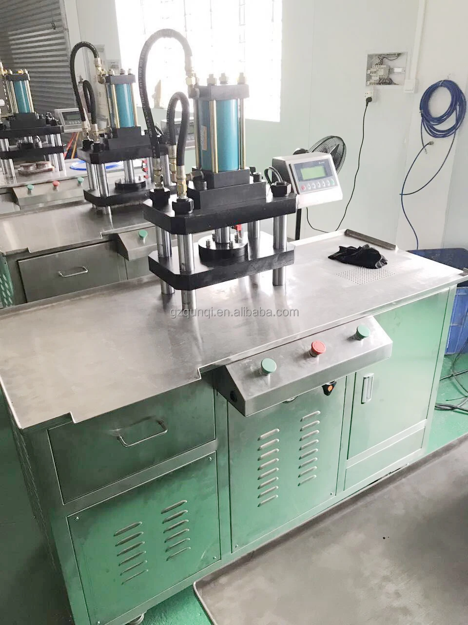 Powder Presser Cosmetic Powder Pressing Industrial Machinery For Sale