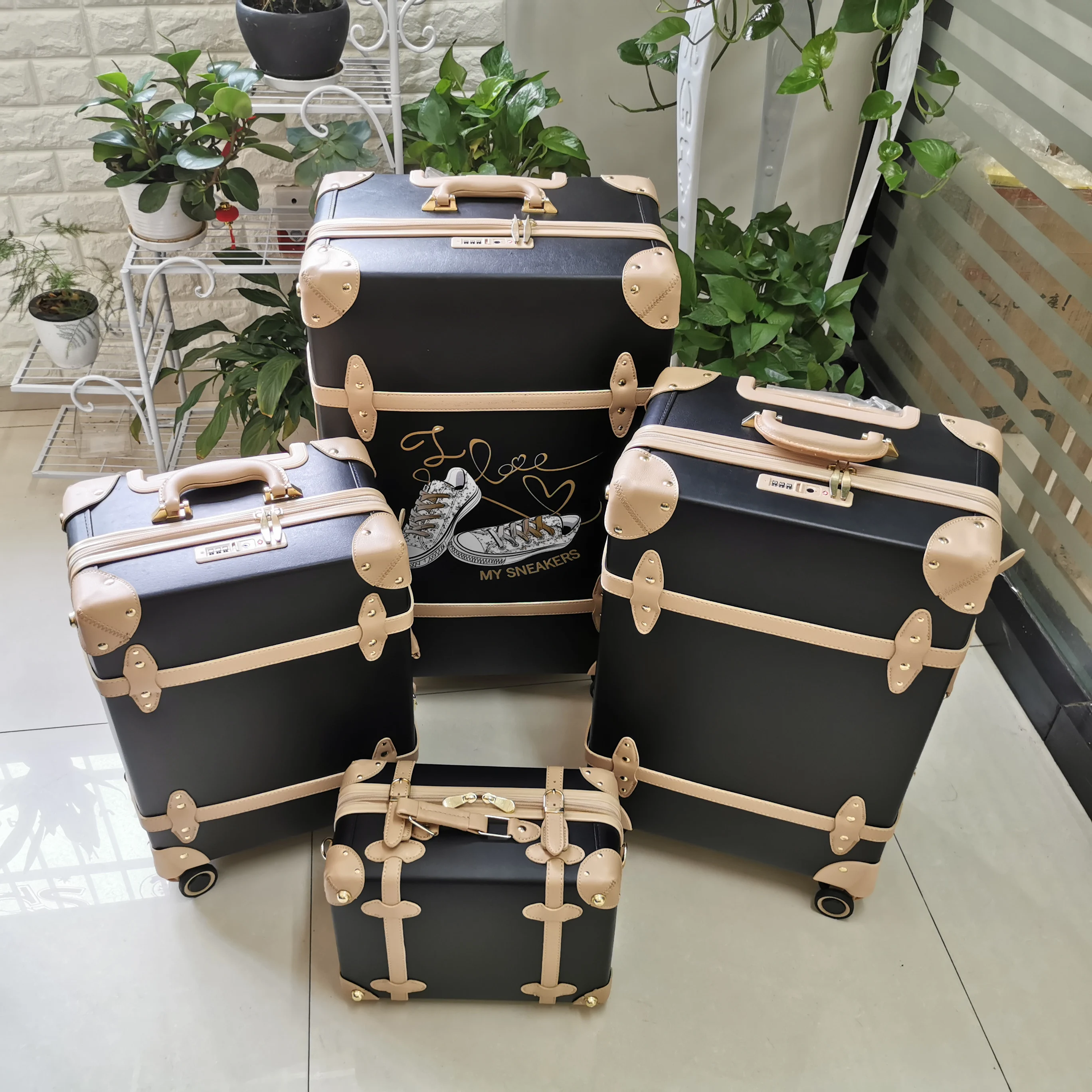Factory new design  Classical Vintage  trolley Luggage with TSA lock