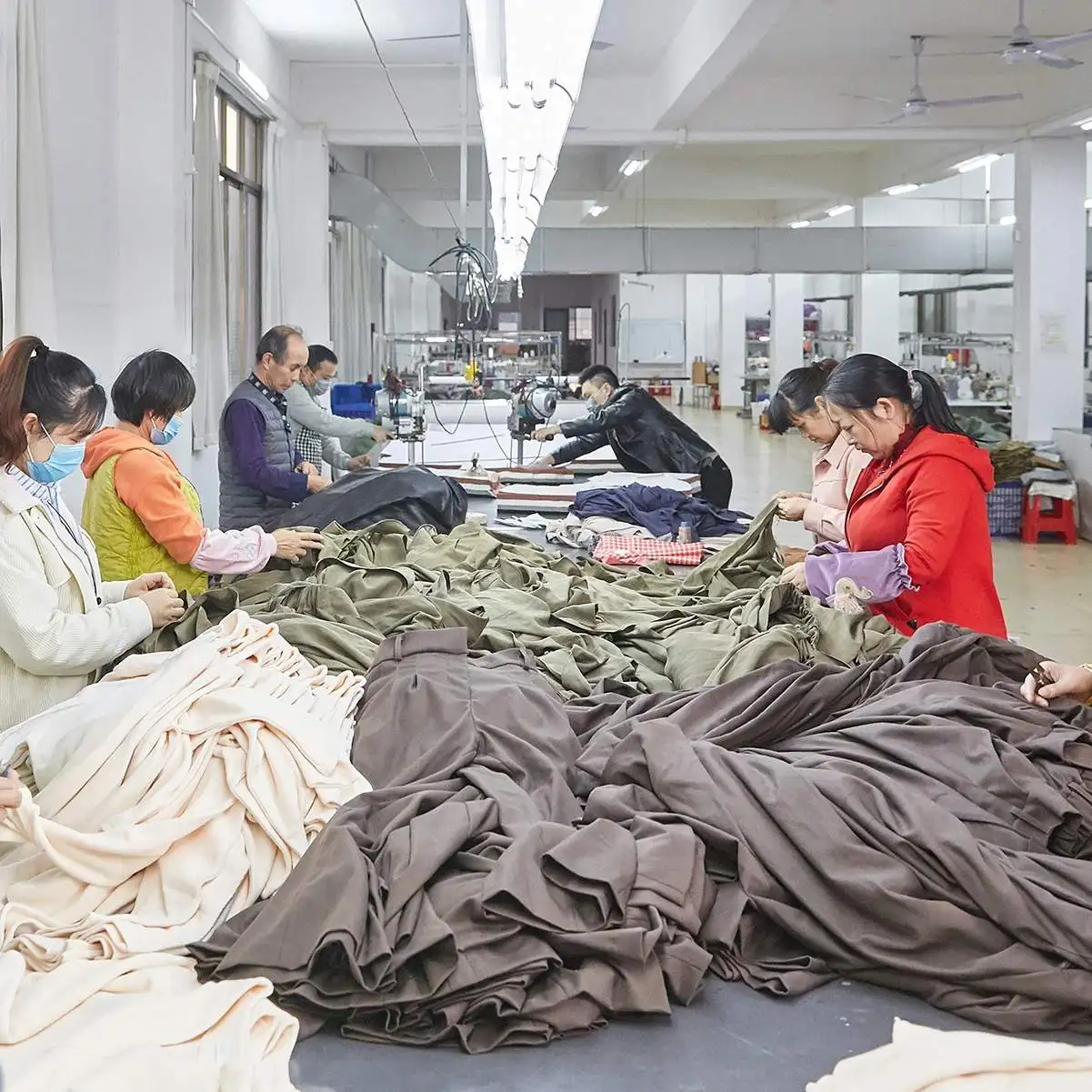 Wholesale Women Clothing Manufacturer Support Online Small Order Apparel Low MOQ Custom Logo Design BSCI Garment Factory