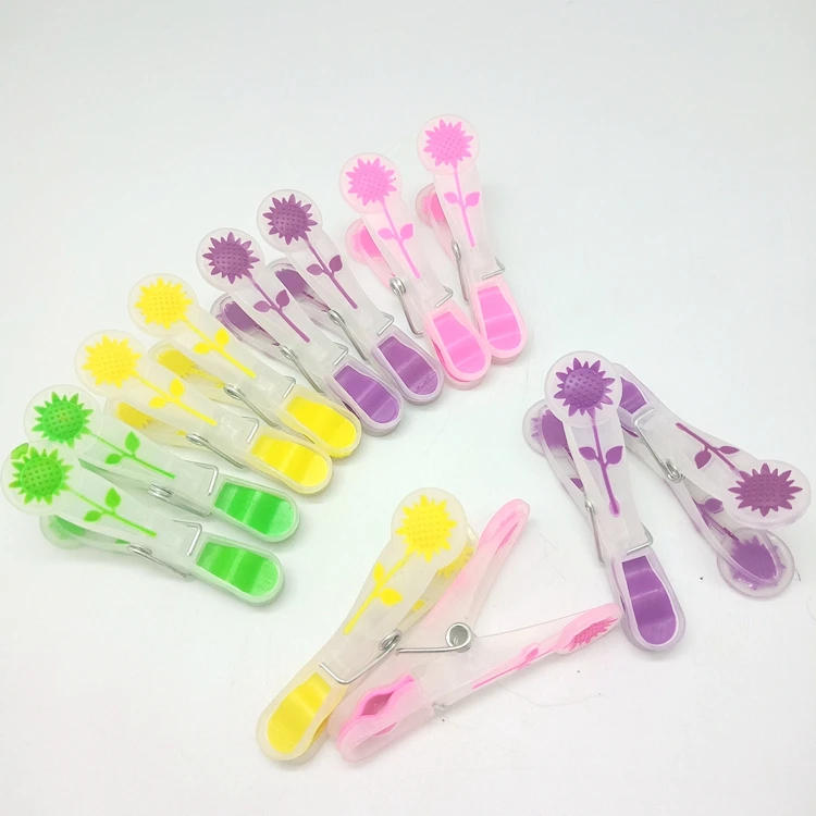 Household Plastic Clothes Pegs Indoor and Outdoor Clothesline Hanging Rack Clip Style for Towel and Clothes Drying